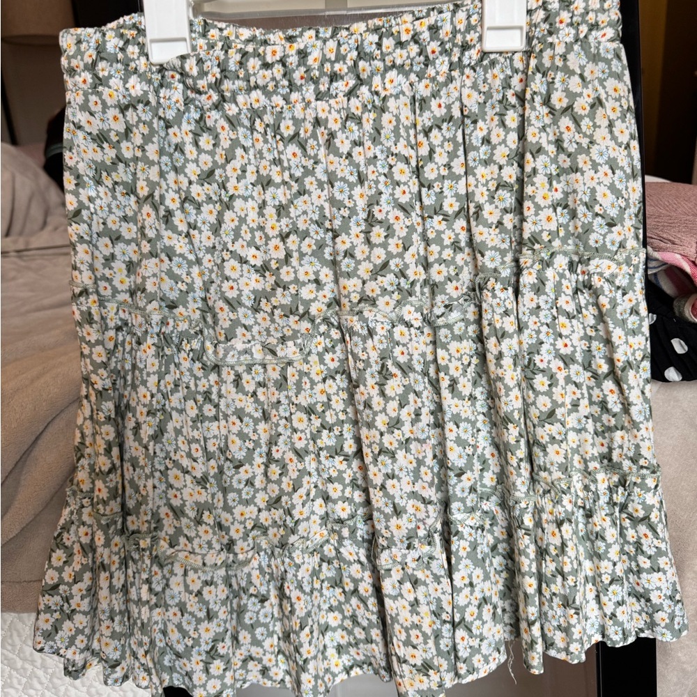 High waist ruffle skirt